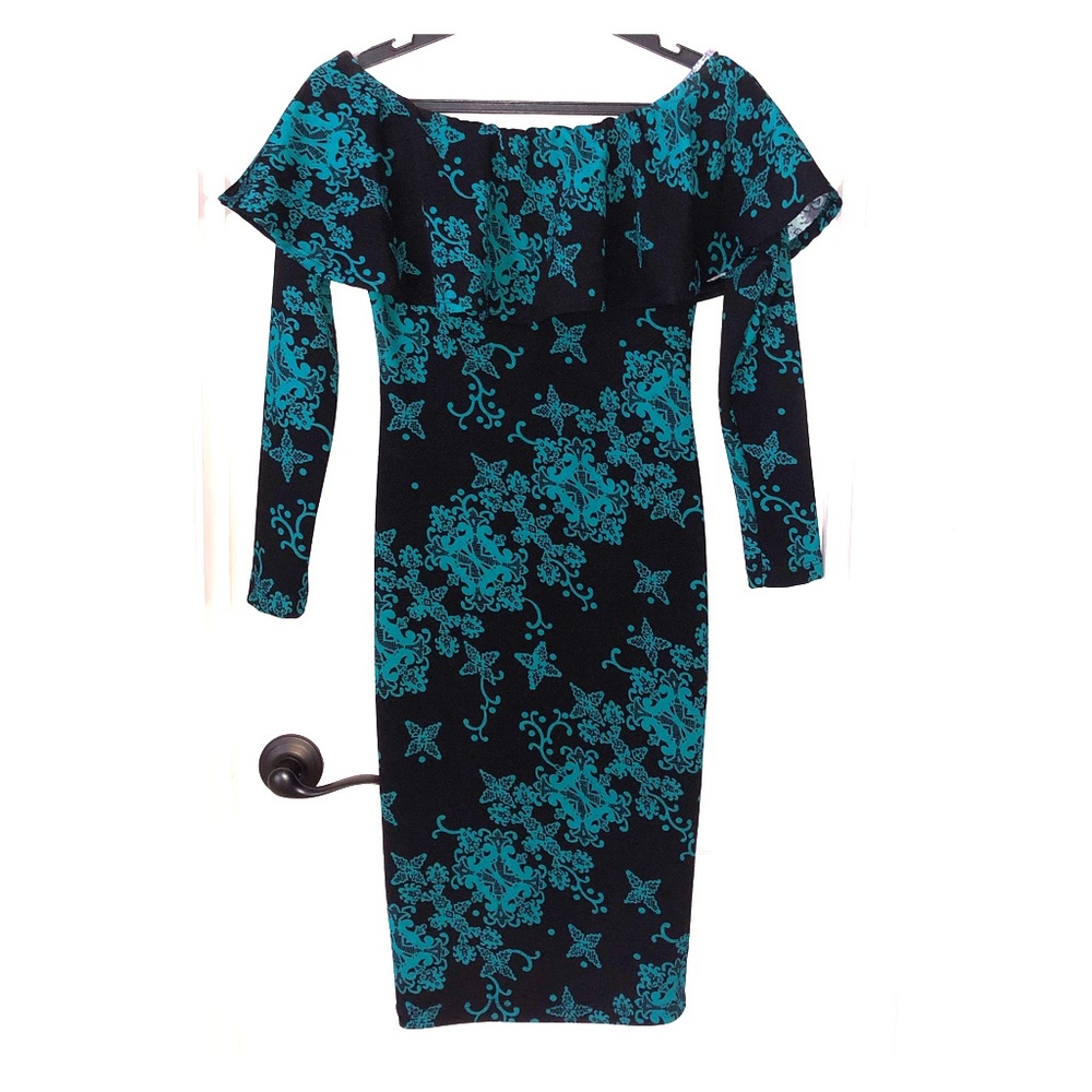 Sexy and elegant off the shoulder dress